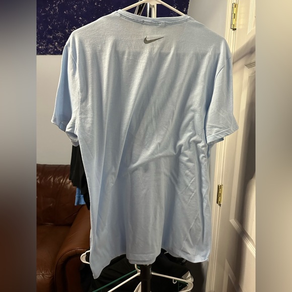 Nike Yoga Light Blue Shirt - Picture 3 of 4